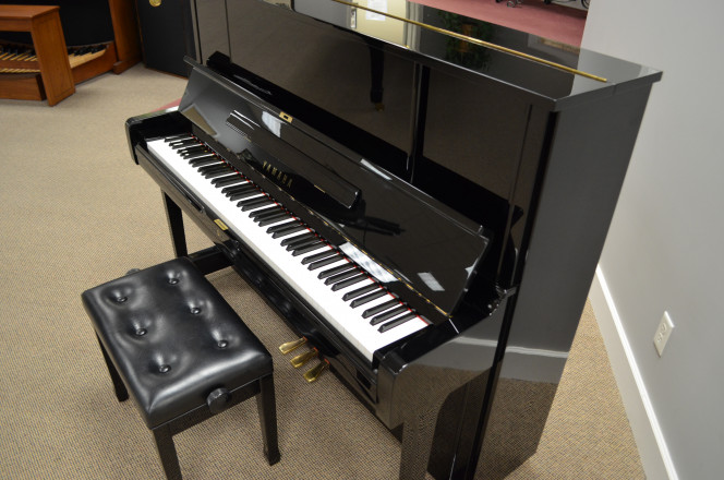 1983 Yamaha UX-1 professional upright